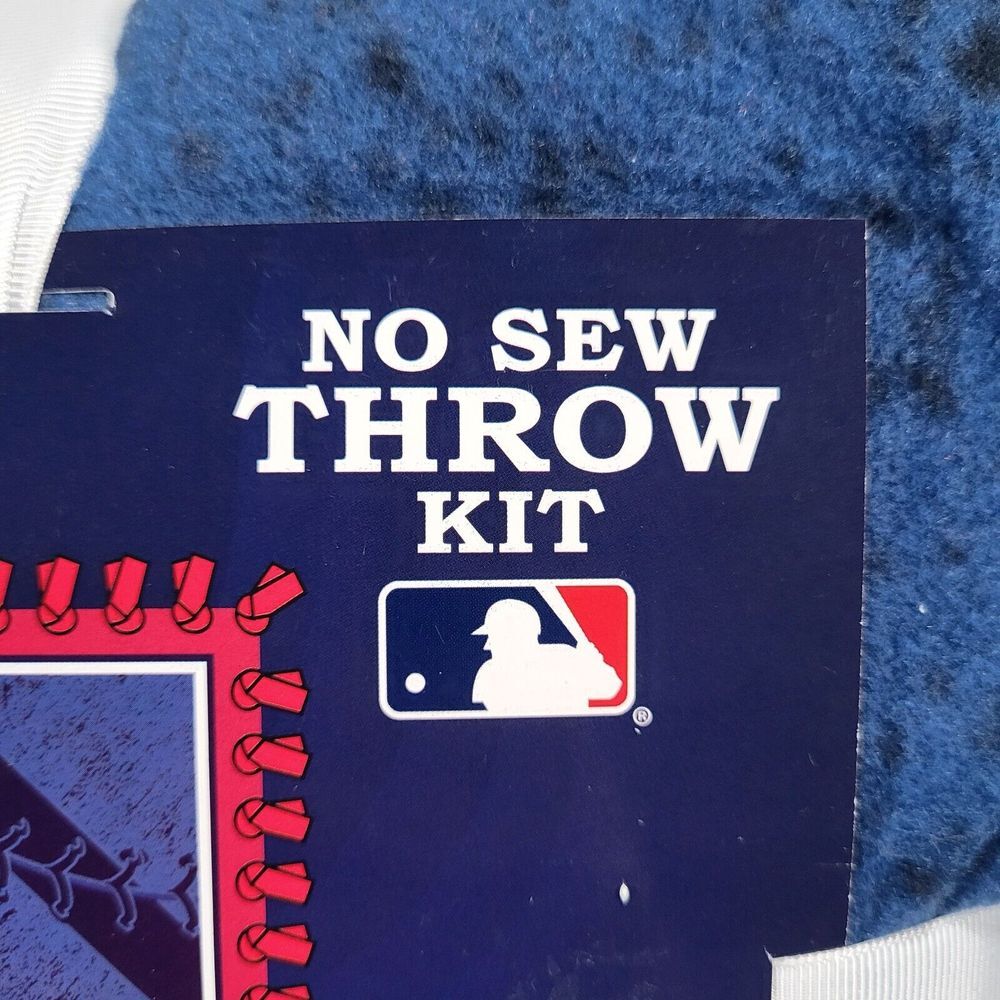 St. Louis Cardinals No Sew Throw Kit 100% Polyester Fleece Blanket 48"x60"‎ - Picture 2 of 5